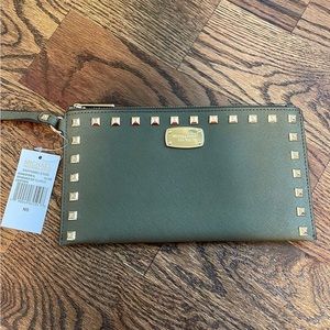 NEW Michael Kors Clutch